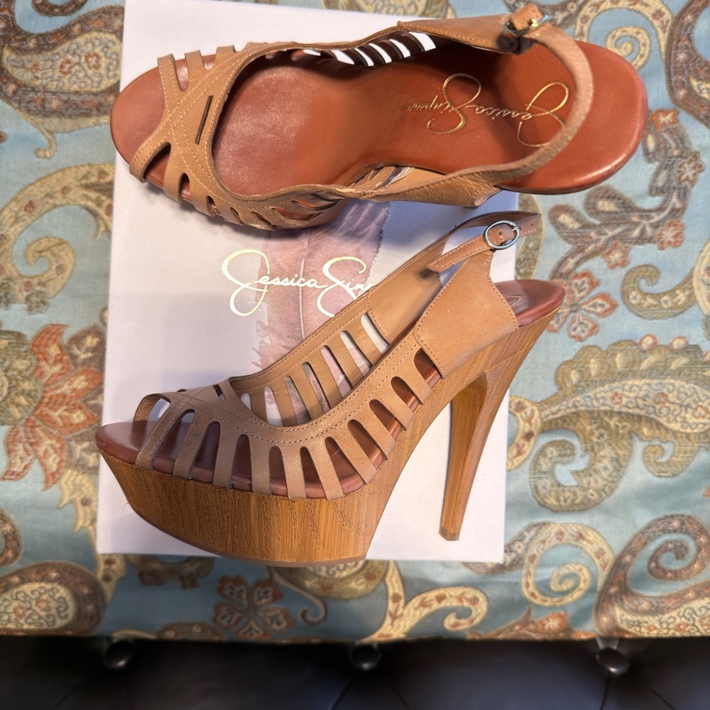 Jessica Simpson Brown Cutout Platform Sandals